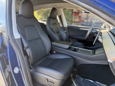 Used 2024 Tesla Model Y Long Range image 34