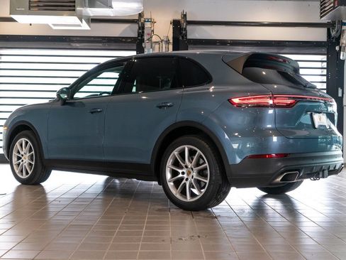 Certified 2019 Porsche Cayenne AWD/4WD image 3