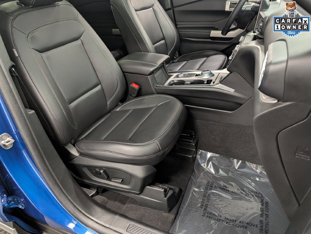 Used 2023 Ford Explorer XLT w/ Equipment Group 202A AWD/4WD image 32