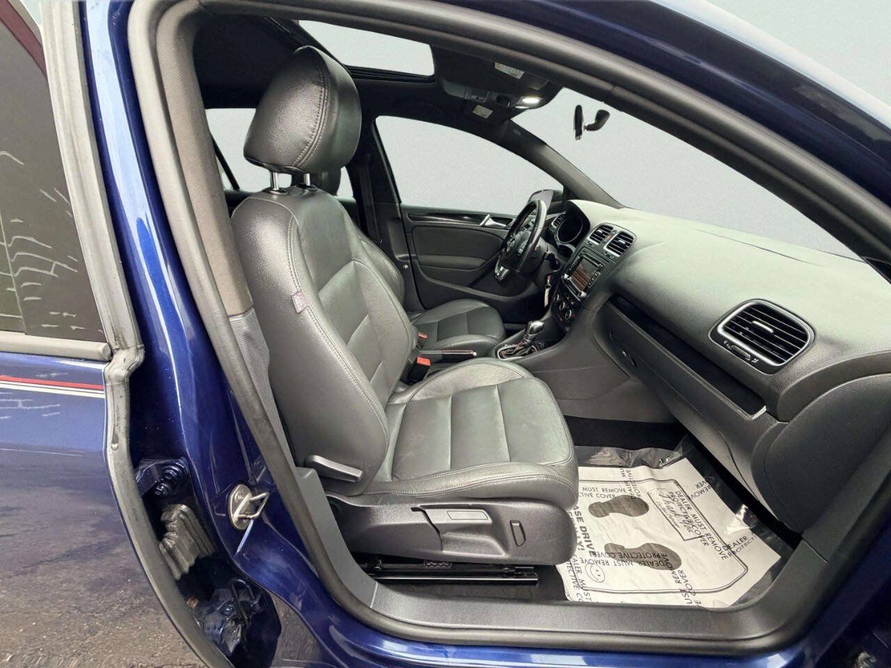 Used 2012 Volkswagen GTI 4-Door FWD image 27