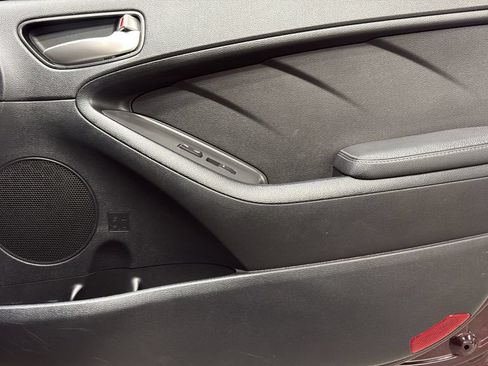 Used 2017 Kia Forte LX FWD image 9
