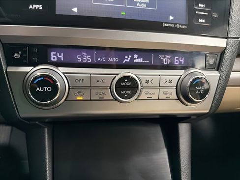 Used 2017 Subaru Outback 2.5i Limited image 23