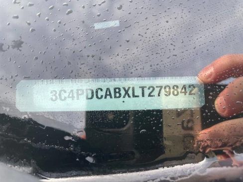 Used 2020 Dodge Journey SE w/ SE Popular Equipment Group image 42