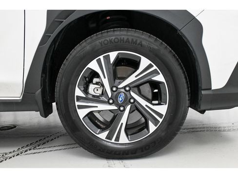Used 2025 Subaru Crosstrek 2.5i Premium AWD/4WD image 10