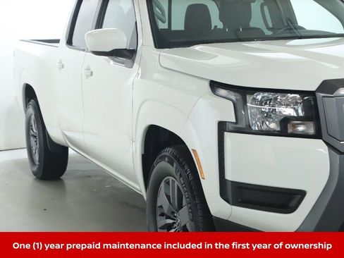 Certified 2025 Nissan Frontier SV RWD image 11