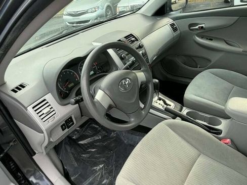 Used 2010 Toyota Corolla LE image 11