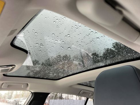 Used 2024 Lexus RZ 300e Premium image 34