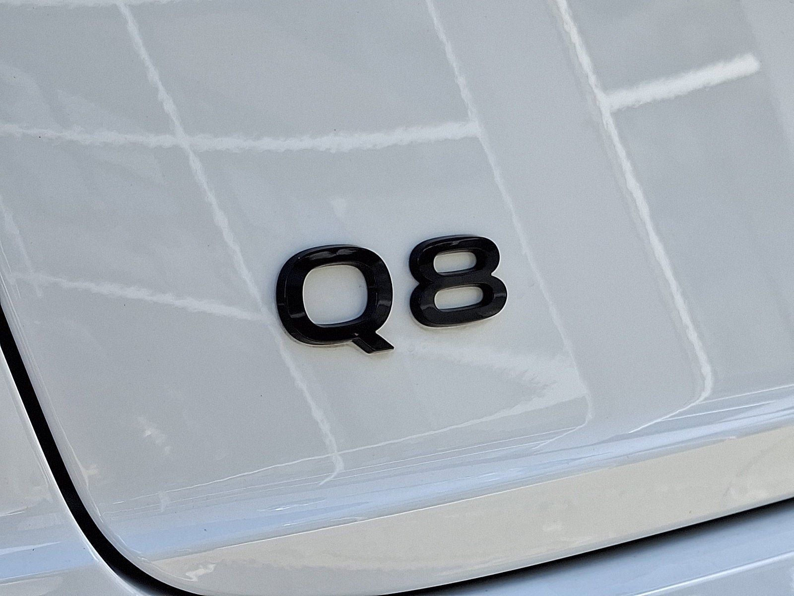 Used 2025 Audi Q8 Premium Plus AWD/4WD image 33