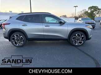 New 2026 Chevrolet Trax RS w/ Driver Confidence Package video 2