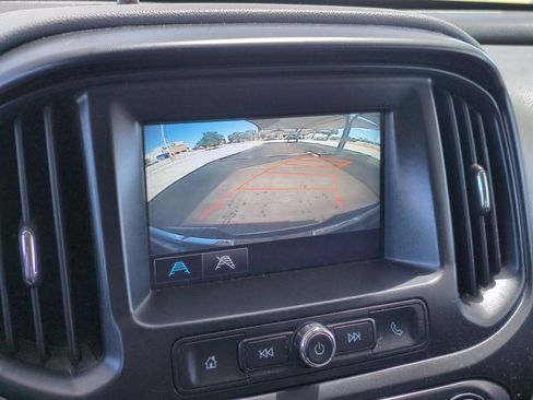 Used 2017 GMC Canyon 2WD Crew Cab w/ Convenience Package image 11