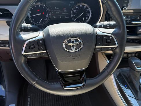 Used 2020 Toyota Highlander Limited AWD/4WD image 13