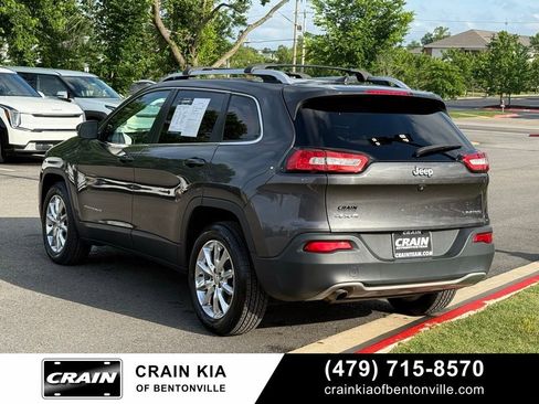 Used 2016 Jeep Cherokee Limited AWD/4WD image 5