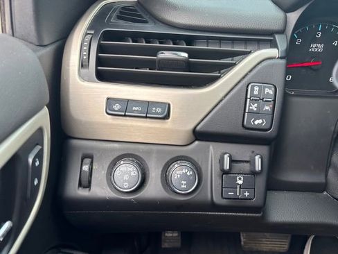 Used 2019 GMC Yukon Denali AWD/4WD image 19