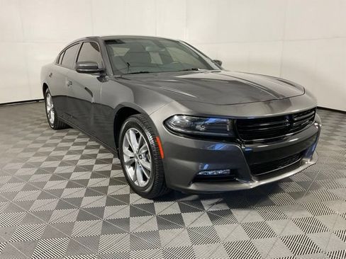 Used 2022 Dodge Charger SXT AWD/4WD image 3