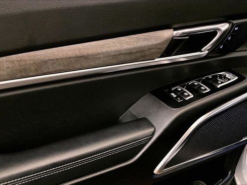 Used 2021 Kia Telluride SX w/ SX Prestige Package image 22