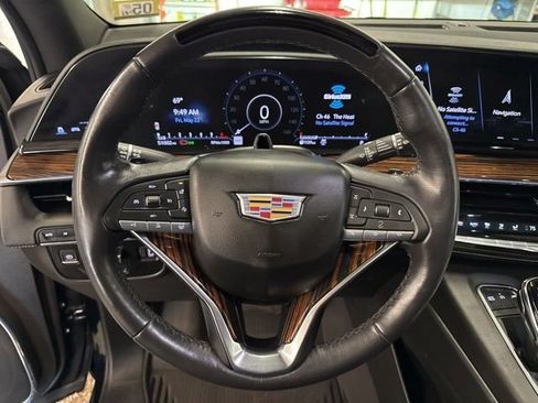 Used 2024 Cadillac Escalade Premium Luxury w/ Performance Package AWD/4WD image 15