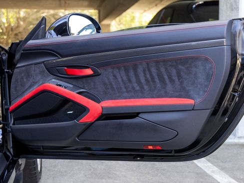 Used 2018 Porsche 911 GT2 RS image 64