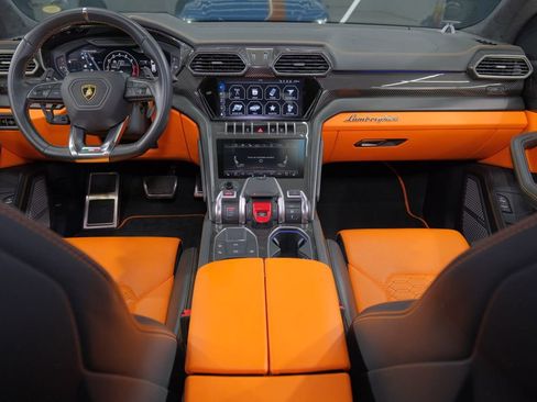 Used 2022 Lamborghini Urus image 49