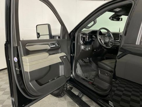 Used 2025 Chevrolet Silverado 2500 ZR2 w/ ZR2 Bison Edition AWD/4WD image 22