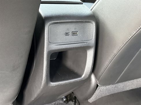 Used 2024 Buick Envista Preferred w/ Advanced Safety Package image 11