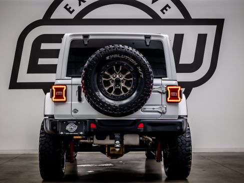 Used 2023 Jeep Wrangler Unlimited Rubicon 392 w/ Dual Top Group AWD/4WD image 11