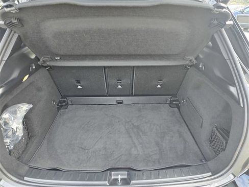 Used 2025 Mercedes-Benz GLA 250 4MATIC image 10