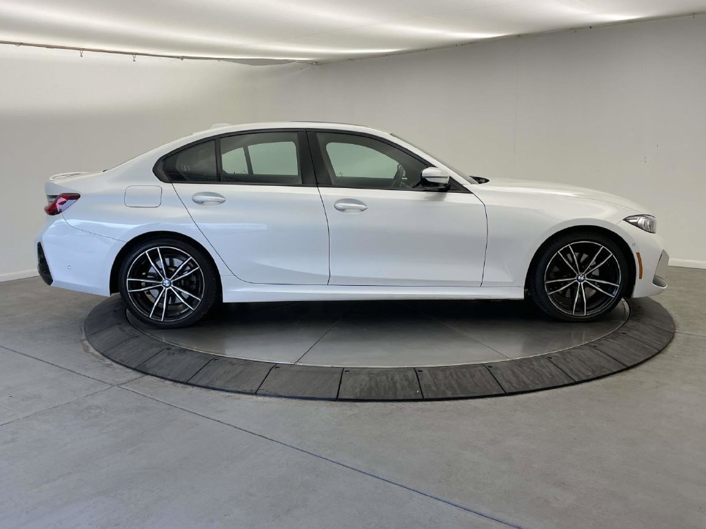 Used 2024 BMW 330i xDrive Sedan w/ M Sport Package AWD/4WD image 6