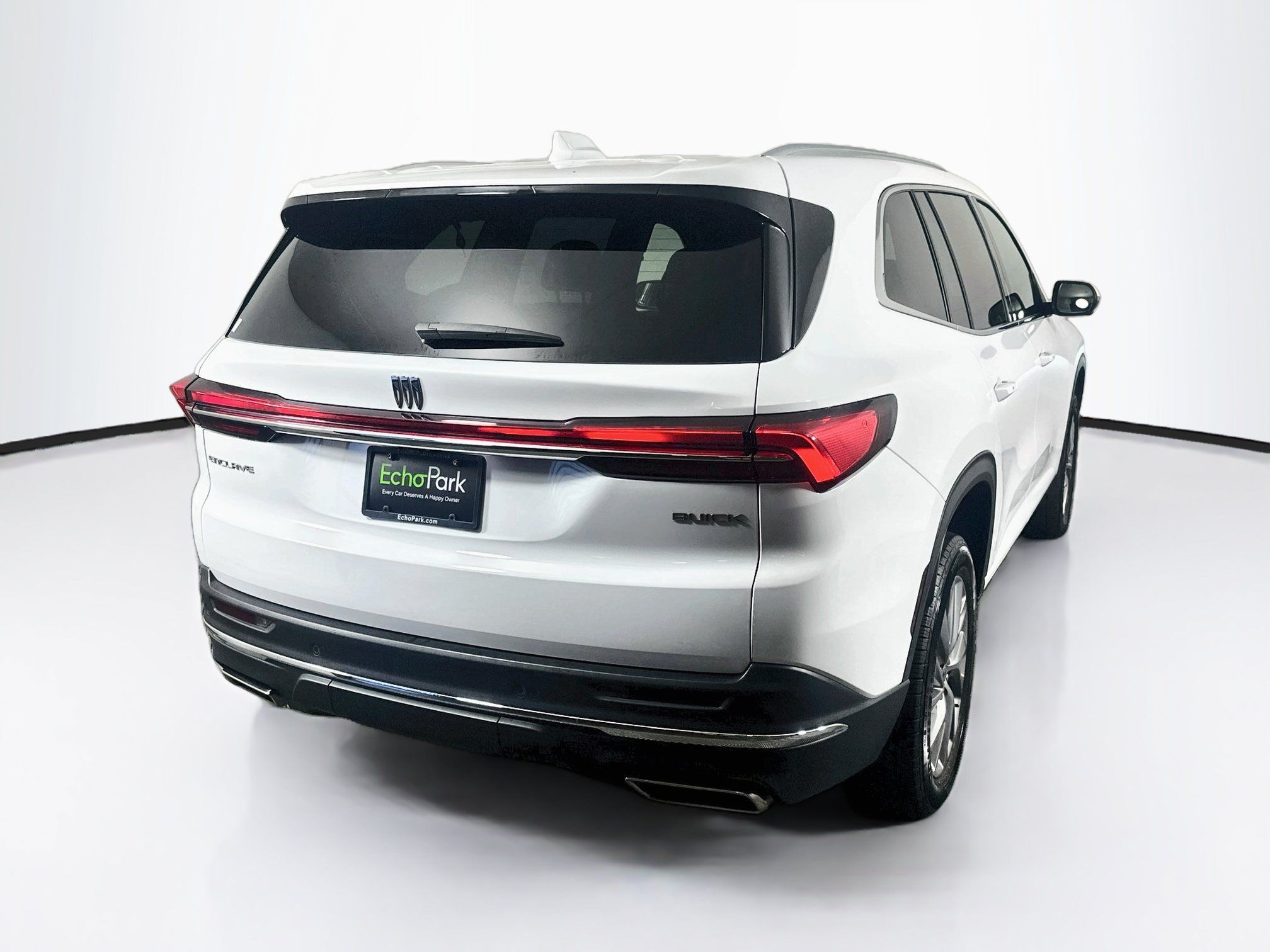 Used 2025 Buick Enclave Preferred FWD image 9