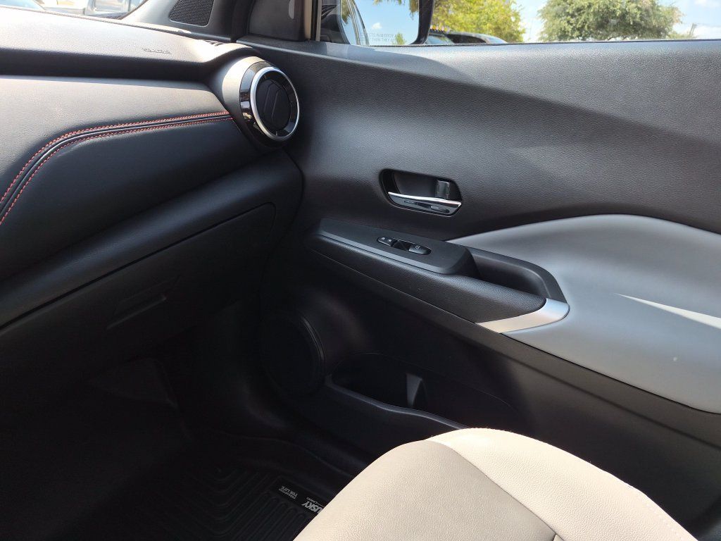 Certified 2023 Nissan Kicks SR w/ SR Premium Package FWD image 19