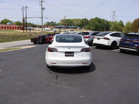 Used 2020 Tesla Model 3 Long Range image 9