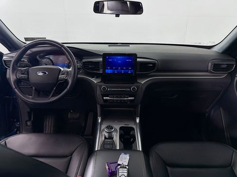 Used 2020 Ford Explorer XLT w/ Equipment Group 202A image 21