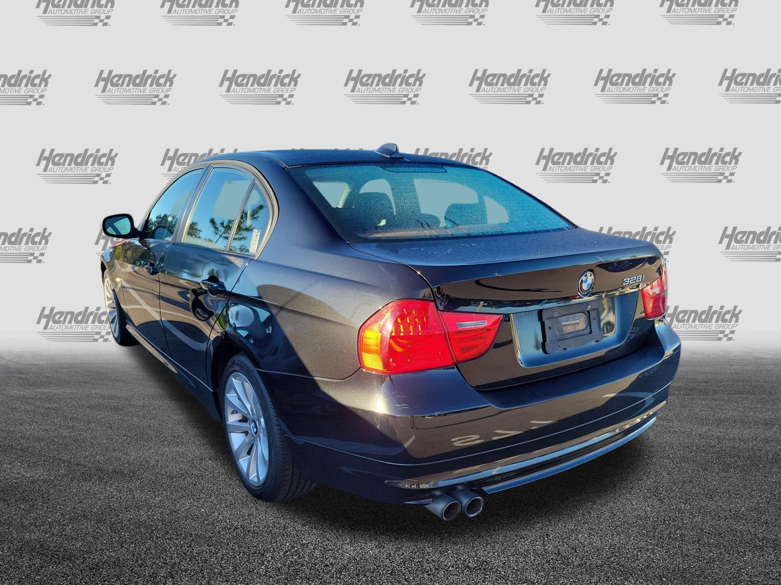 Used 2011 BMW 328i xDrive Sedan AWD/4WD image 8