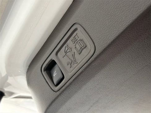 Used 2022 Lincoln Navigator L Reserve image 10