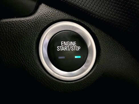 Used 2022 Chevrolet Equinox RS w/ RS Leather Package FWD image 34