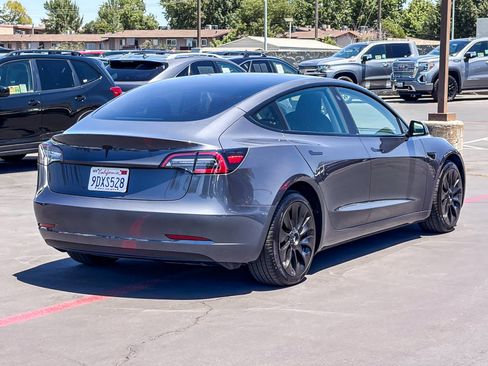 Used 2023 Tesla Model 3 Standard Range RWD image 4