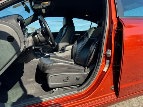 Used 2021 Dodge Charger SXT w/ Leather Interior Group RWD image 18