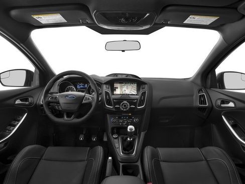 Used 2017 Ford Focus ST FWD image 8