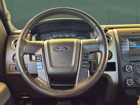 Used 2014 Ford F150 XLT w/ XLT Chrome Package image 17