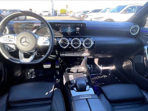 Used 2022 Mercedes-Benz A 220 image 11