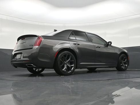 Used 2023 Chrysler 300 S w/ Comfort Group RWD image 29