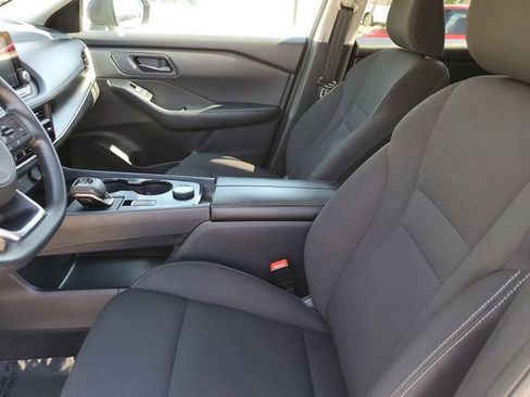 Used 2024 Nissan Rogue S AWD/4WD image 15