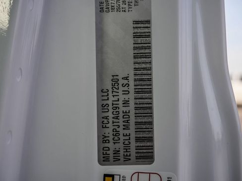 New 2026 Jeep Gladiator Sport image 38