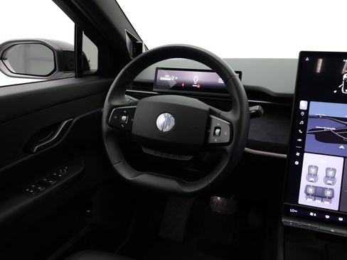 Used 2023 Fisker Ocean Sport FWD image 37
