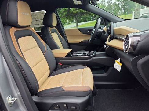 New 2026 Chevrolet Equinox ACTIV FWD image 16