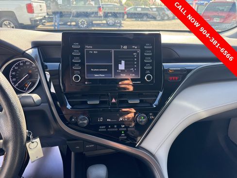 Used 2023 Toyota Camry LE image 13