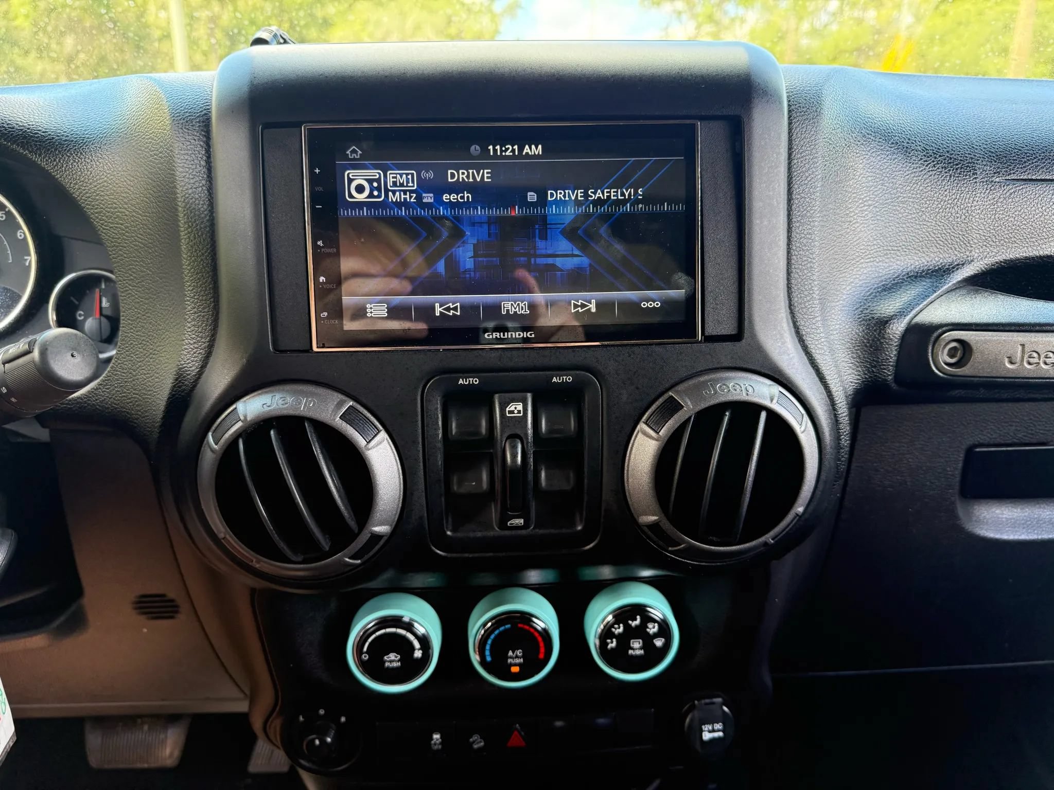 Used 2014 Jeep Wrangler Unlimited Sport w/ Quick Order Package 24S AWD/4WD image 20