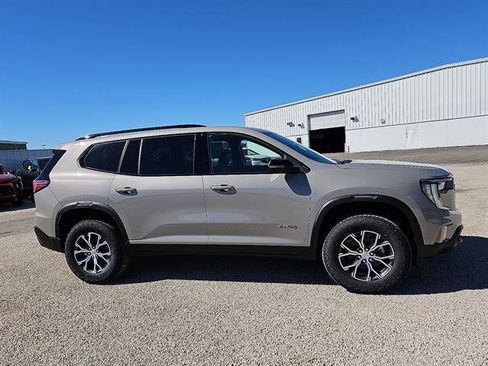 New 2026 GMC Acadia AT4 image 6
