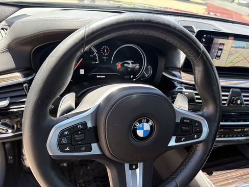 Used 2018 BMW 540i xDrive w/ M Sport Package AWD/4WD image 10
