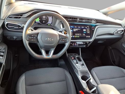 Used 2023 Chevrolet Bolt LT image 3