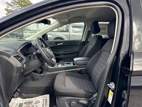 New 2024 Ford Edge SE image 8